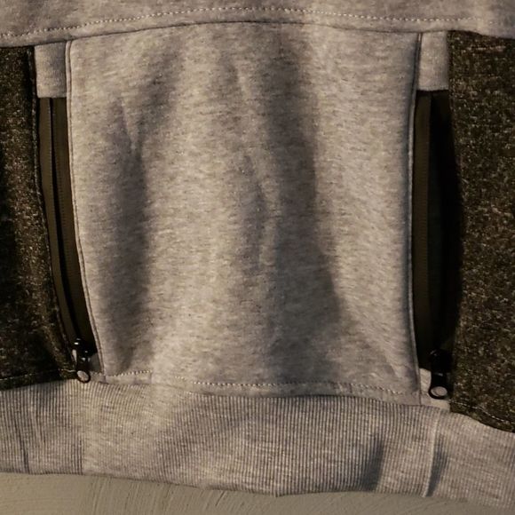 Amongst Others Kid’s Gray Hooded Pullover Sweatshirt Size M - Picture 3 of 9